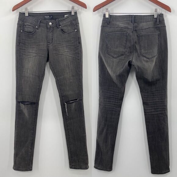 3For$20 Denim 4 Us Black Ripped Jeans size 5 - Picture 1 of 8